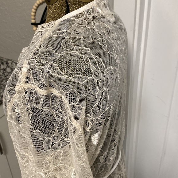 LINEA DONATELLA LACEY ROBE SMALL - Picture 8 of 13